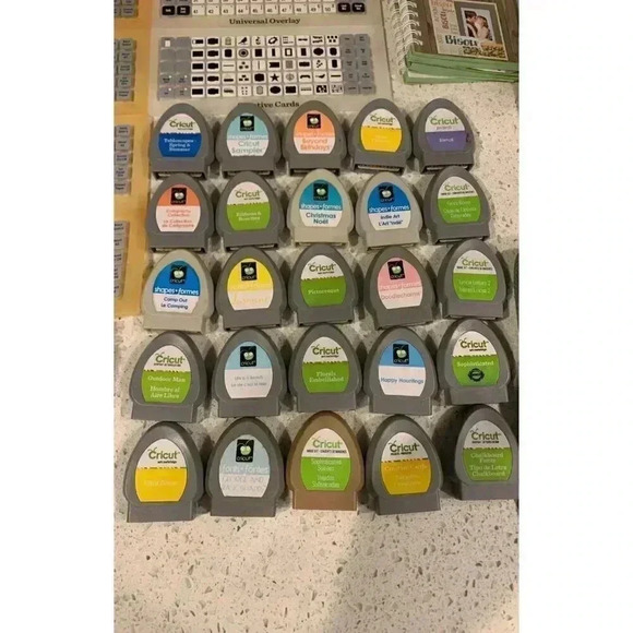 cricut mega bundle - Picture 2 of 12